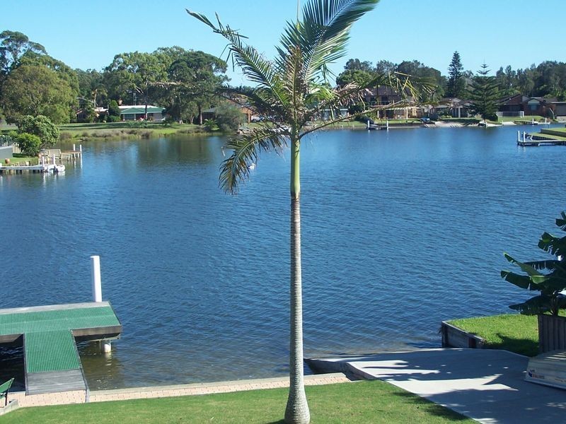 27 Restpoint Parade, Tuncurry NSW 2428