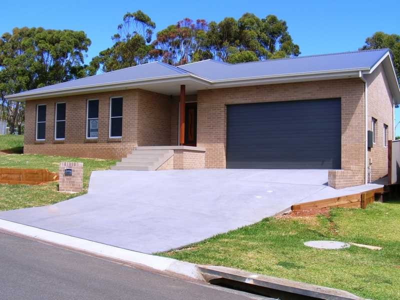 24 Isabella Parade, Forster NSW 2428