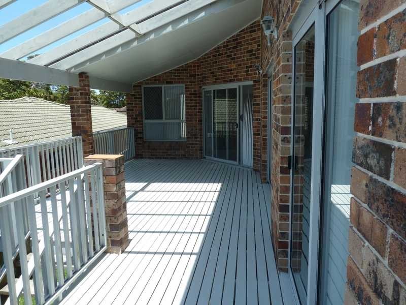 8 Zamia Place, Forster NSW 2428