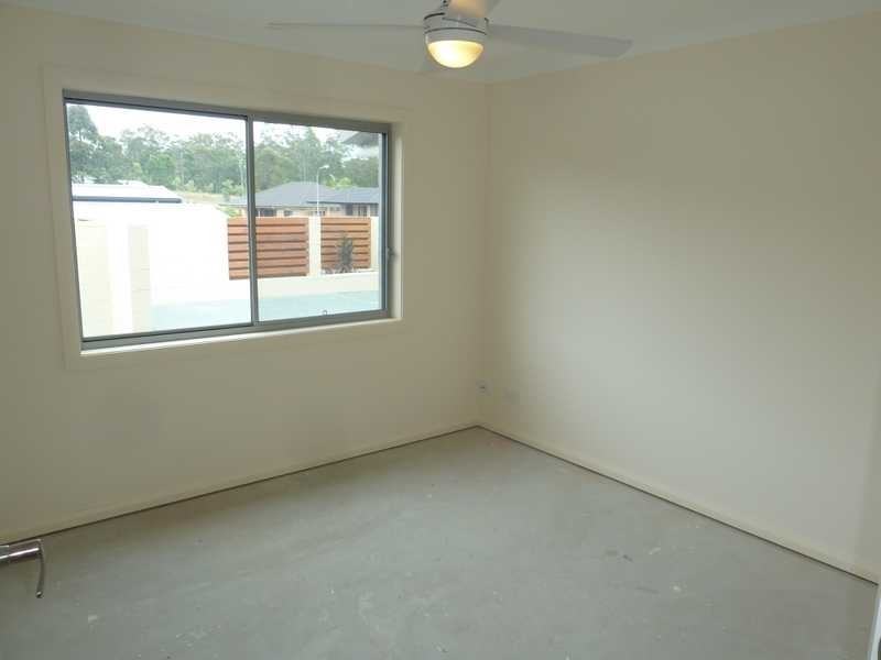 2/4 Illusions Court, Tallwoods Village NSW 2430