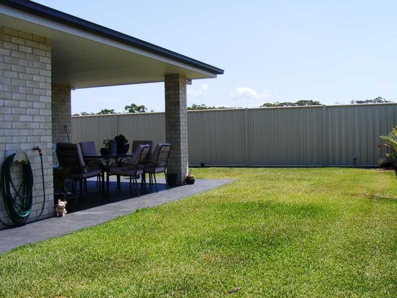 4 Massie Crescent, Tuncurry NSW 2428