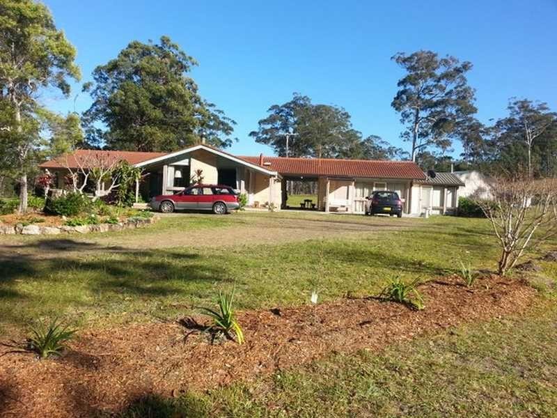 323 Blackhead Road, Hallidays Point NSW 2430