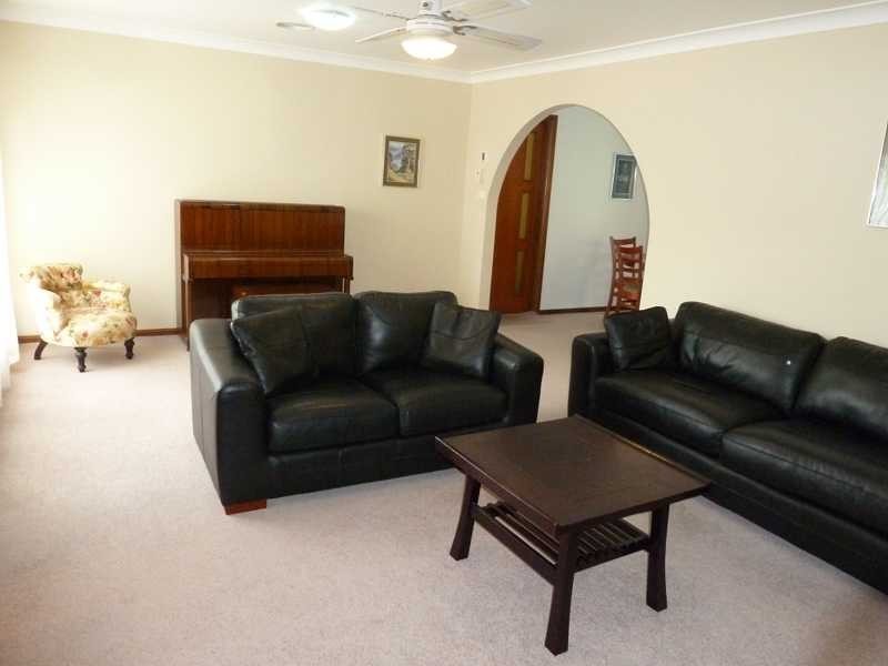 38 Hind Avenue, Forster NSW 2428