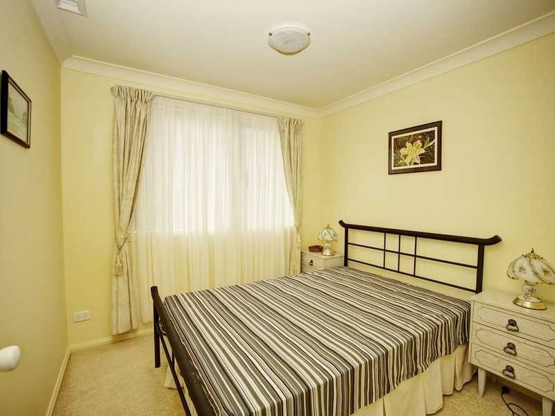 3 Royal Palm Place, Forster NSW 2428