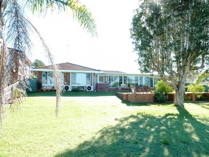 102 Taree Street, Tuncurry NSW 2428