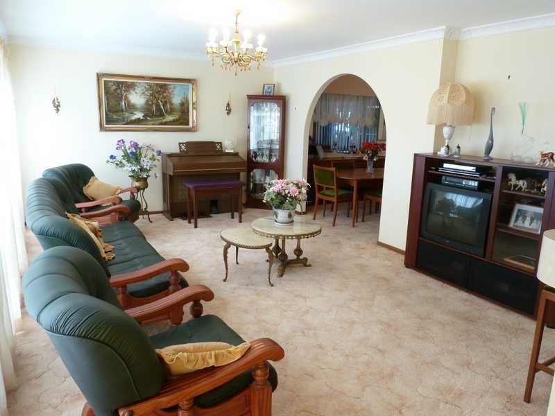 102 Taree Street, Tuncurry NSW 2428