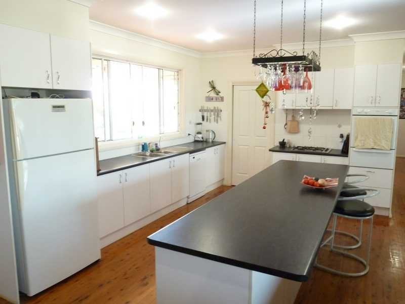 10 Federation Drive, Hallidays Point NSW 2430