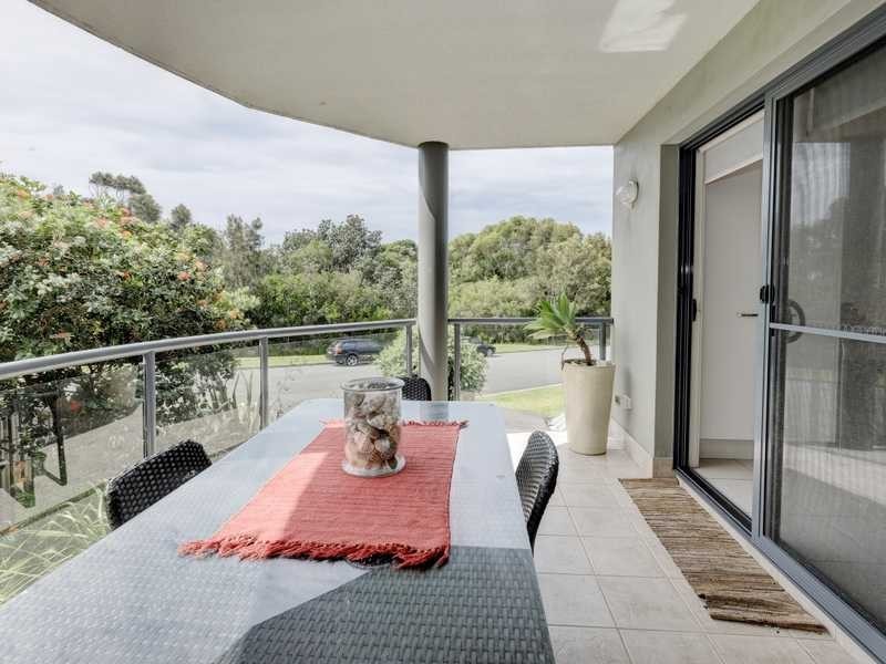 1/38 Emerald Drive, Diamond Beach NSW 2430