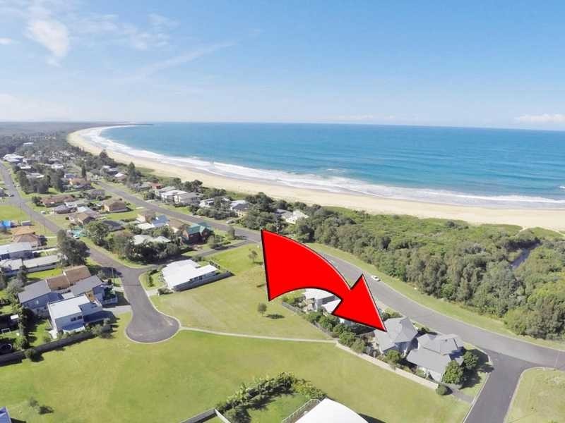 1/38 Emerald Drive, Diamond Beach NSW 2430