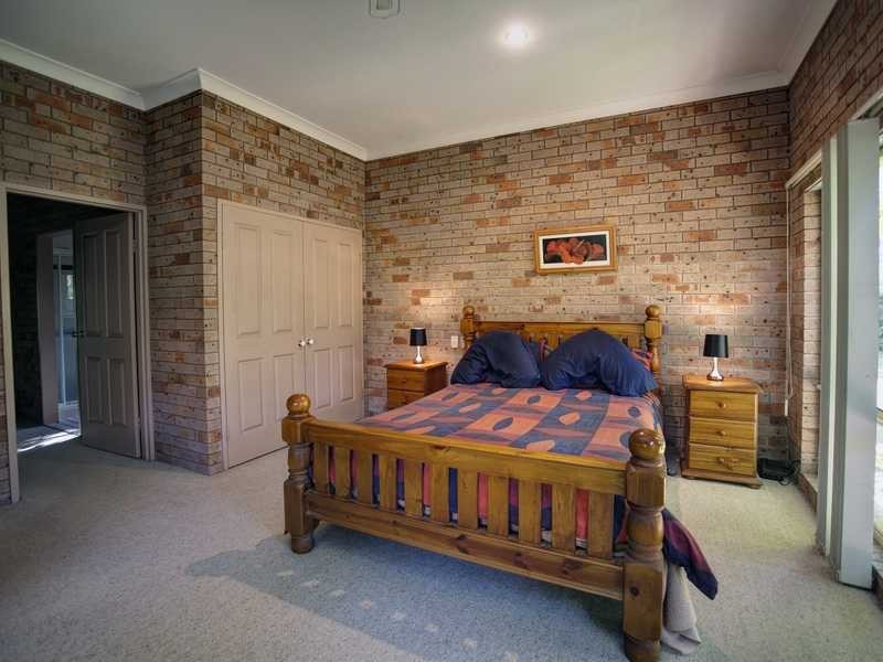 27 Tulloch Road, Tuncurry NSW 2428