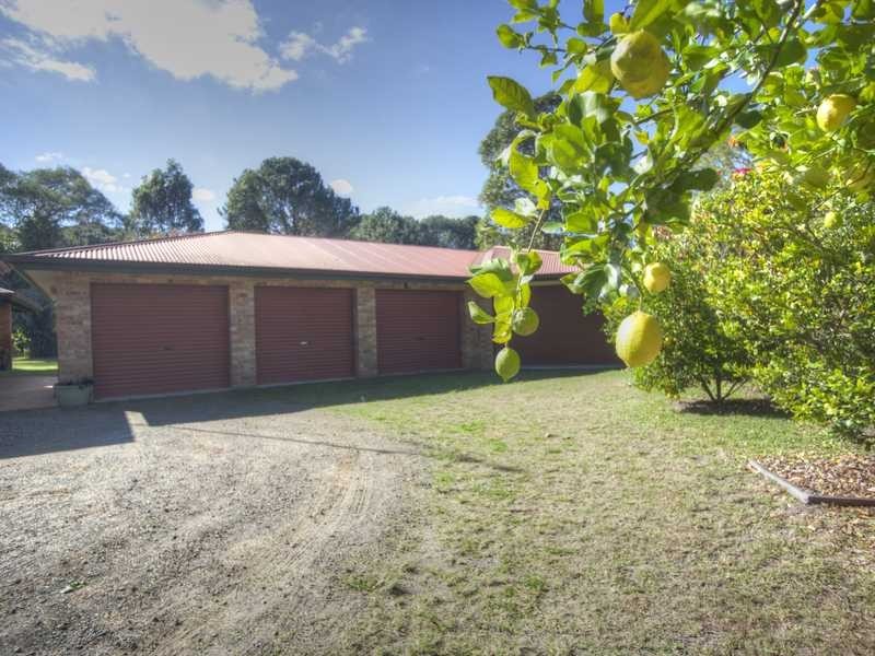 27 Tulloch Road, Tuncurry NSW 2428