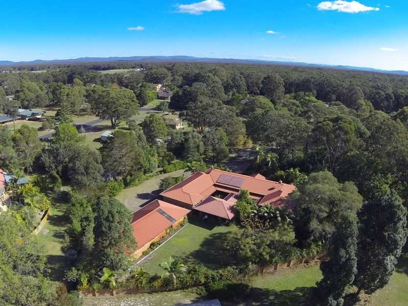 27 Tulloch Road, Tuncurry NSW 2428