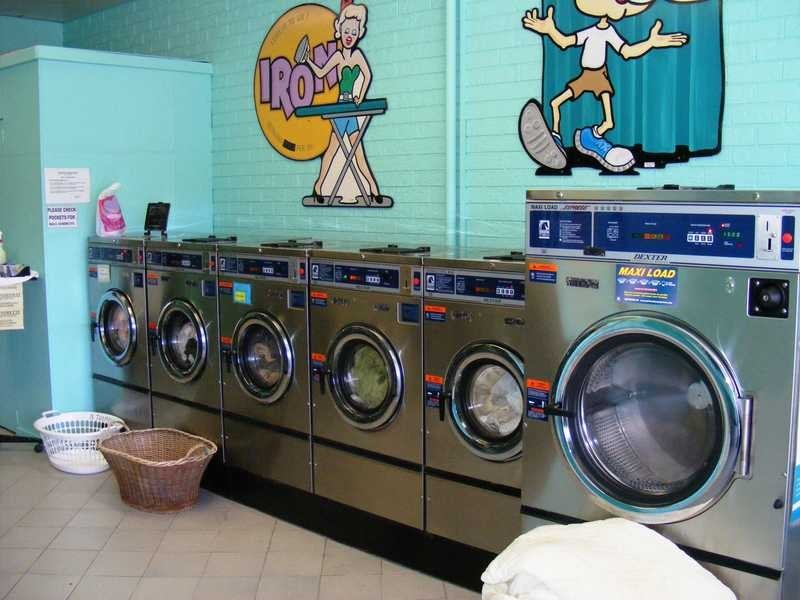 4/98 Manning Street ‘Tuncurry Washerteria’, Tuncurry NSW 2428