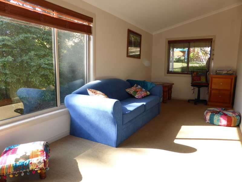 73 Lakeview Crescent, Forster NSW 2428