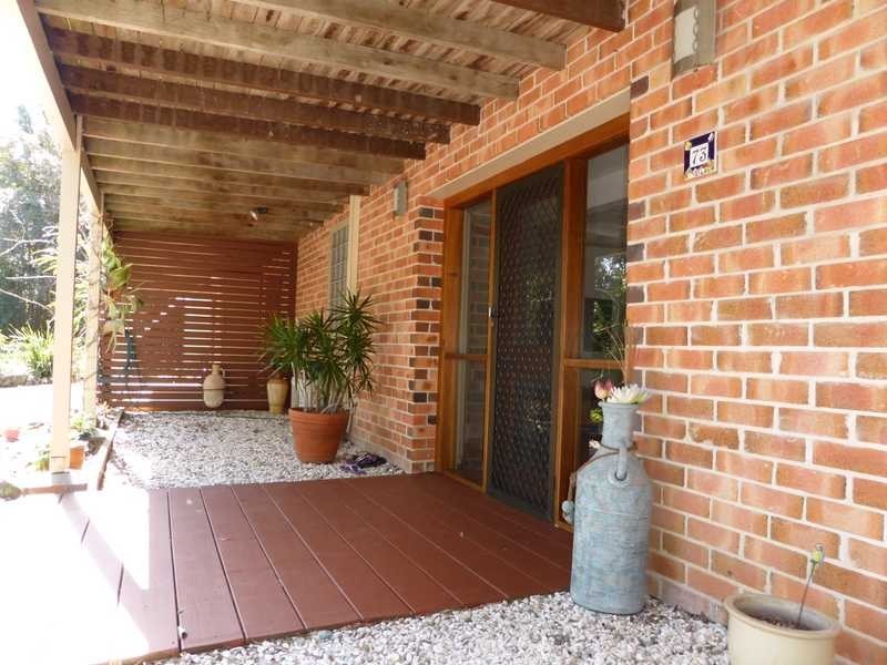 73 Lakeview Crescent, Forster NSW 2428
