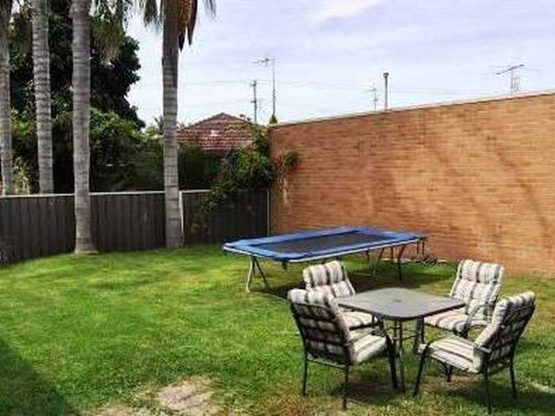 17 Robert Street, Forster NSW 2428