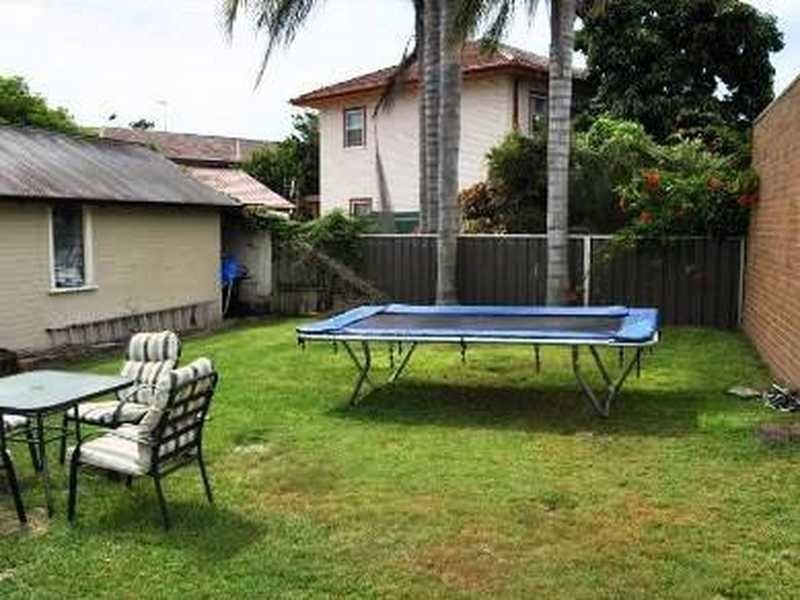 17 Robert Street, Forster NSW 2428