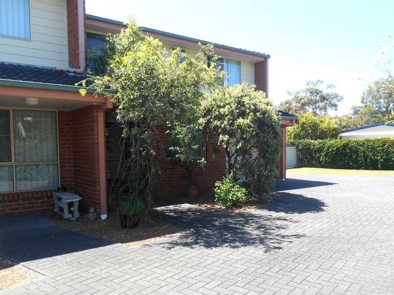 3/92 Macintosh Street, Forster NSW 2428