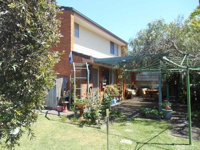 3/92 Macintosh Street, Forster NSW 2428