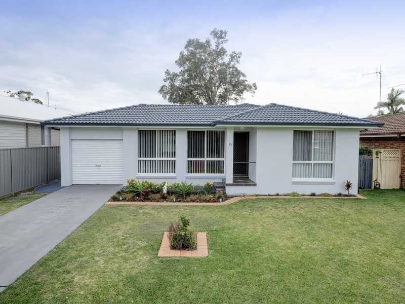 15 Guy Avenue, Forster NSW 2428