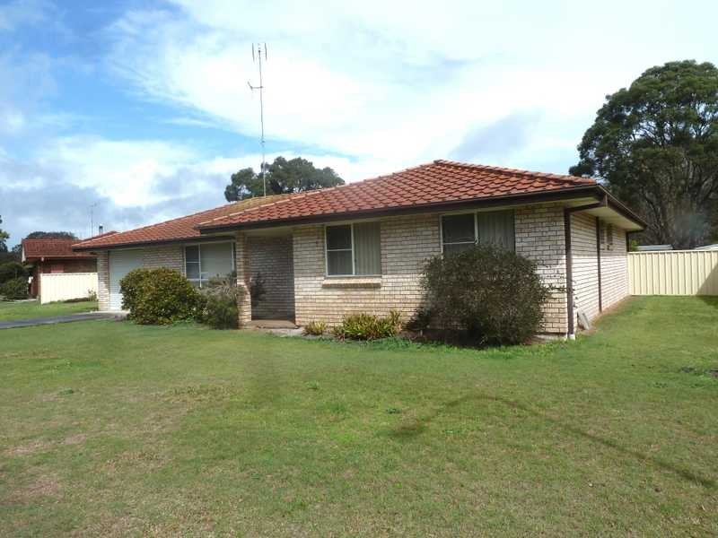 27 Goldens Road, Forster NSW 2428