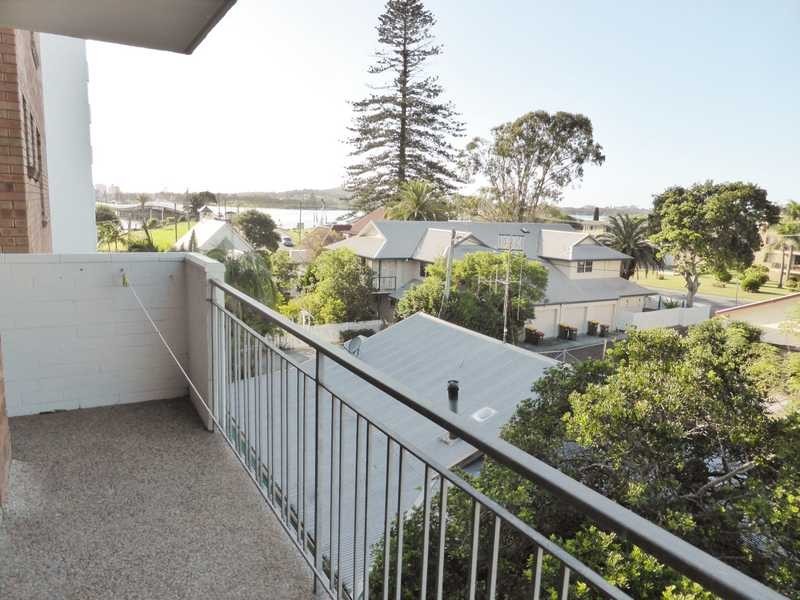 34/3-7 Peel Street ‘Amaroo’, Tuncurry NSW 2428