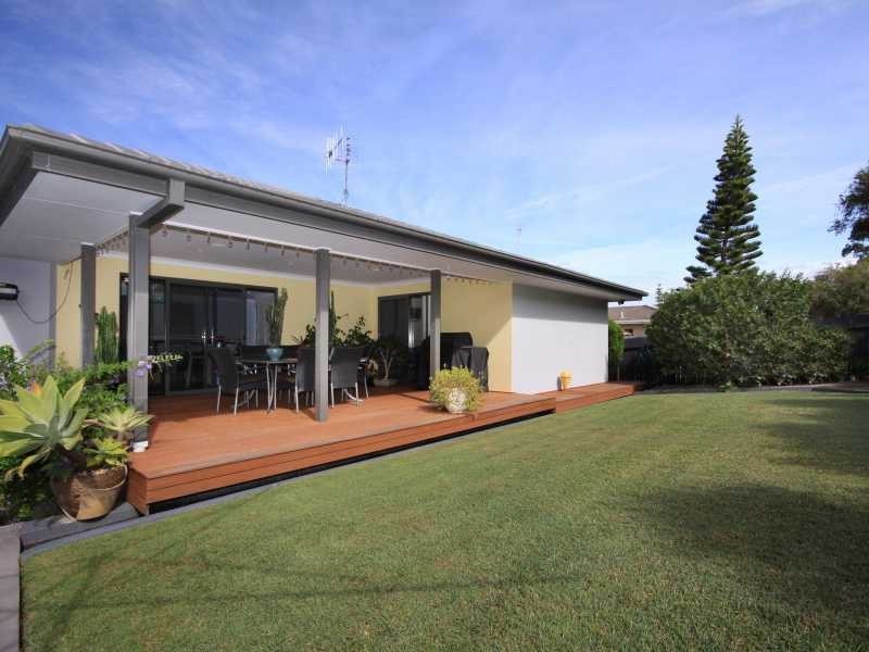 5 Gleeson Avenue, Forster NSW 2428