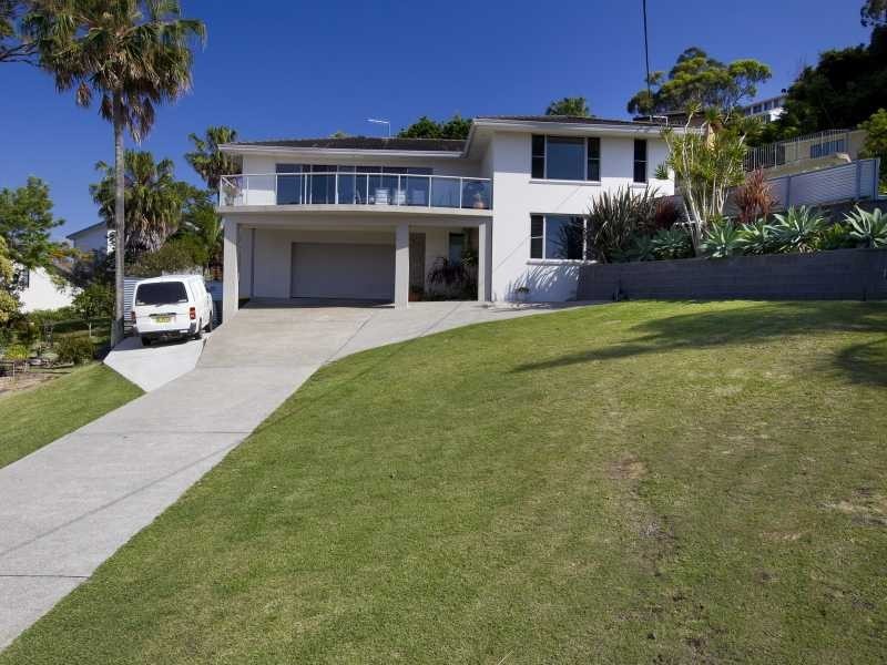 2 Margot Crescent, Forster NSW 2428