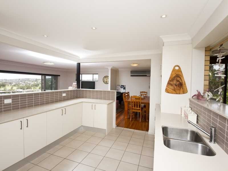 2 Margot Crescent, Forster NSW 2428