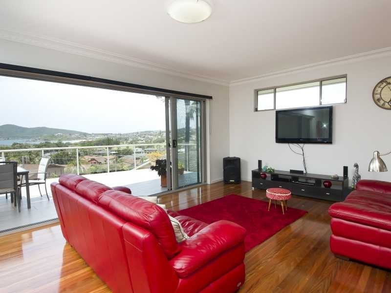 2 Margot Crescent, Forster NSW 2428