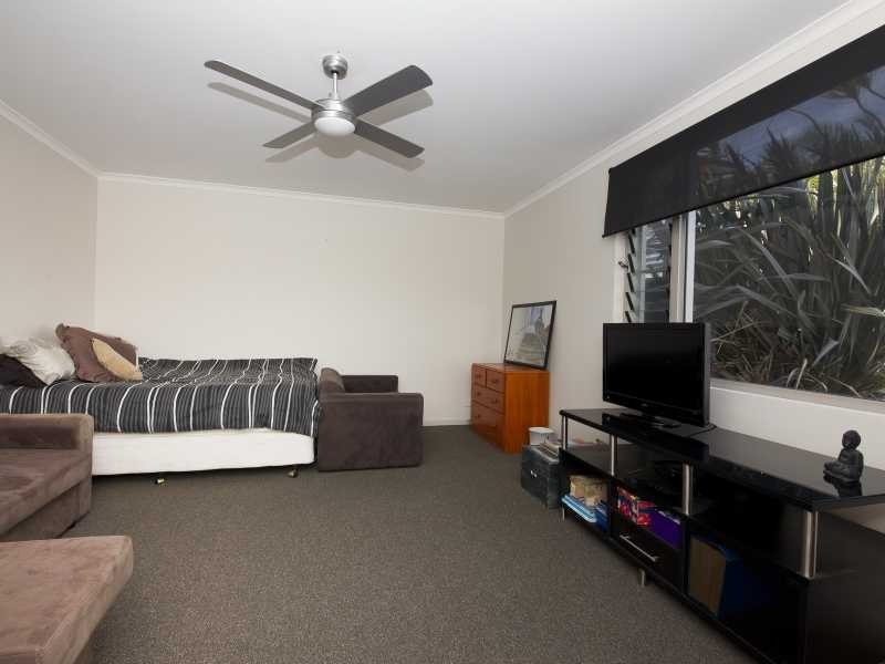 2 Margot Crescent, Forster NSW 2428