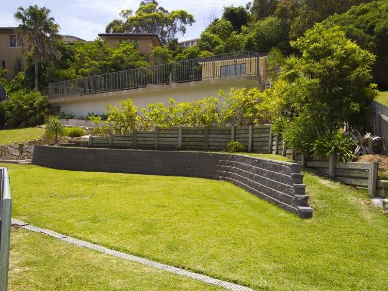 2 Margot Crescent, Forster NSW 2428