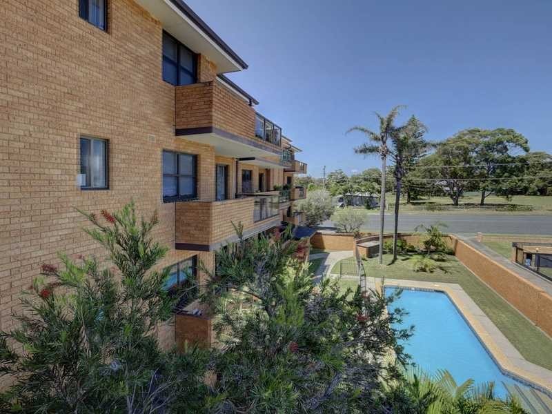 10/23-25 Lake Street ‘Curranulla’, Forster NSW 2428
