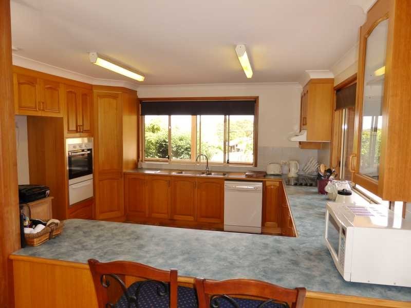 9 Avon Place, Forster NSW 2428