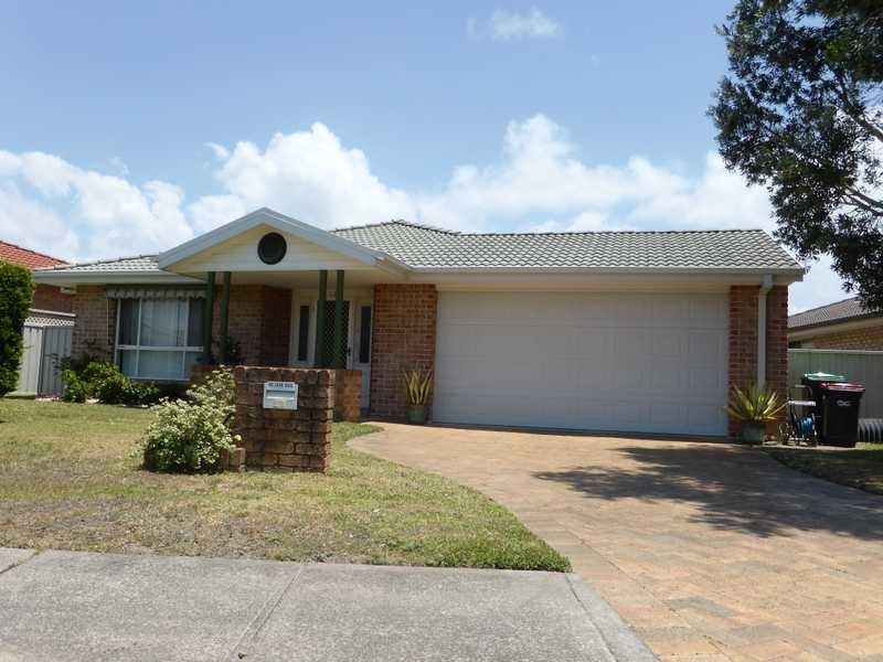 13 Caleyi Crescent, Tuncurry NSW 2428