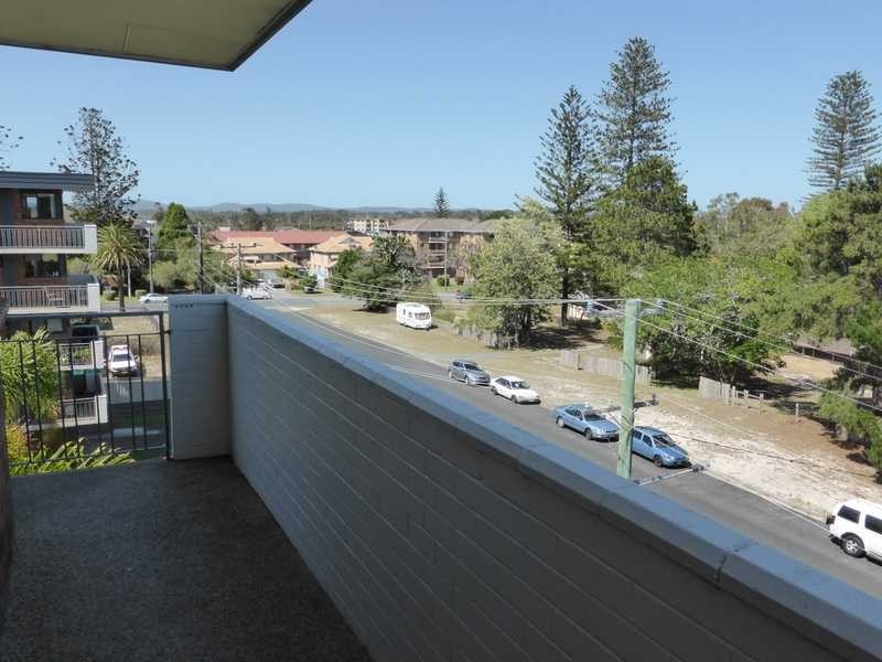 37/3-7 Peel Street ‘Amaroo’, Tuncurry NSW 2428