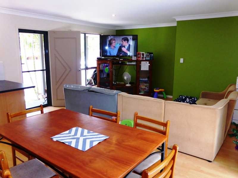 2/34 Surfview Avenue, Forster NSW 2428