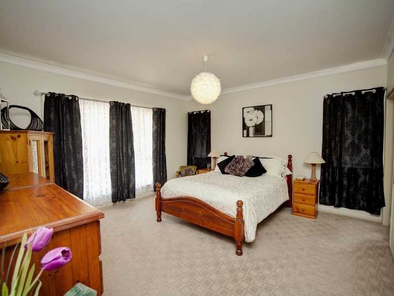 31 Woodlands Drive, Hallidays Point NSW 2430