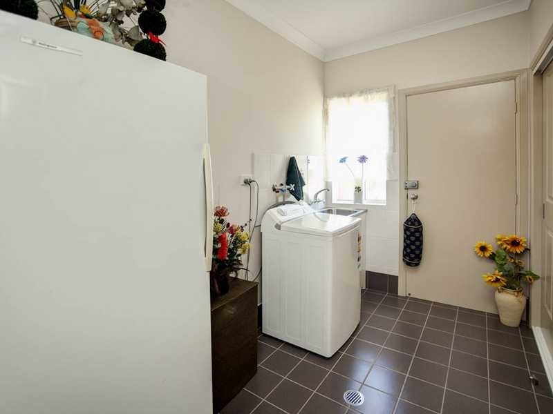 31 Woodlands Drive, Hallidays Point NSW 2430