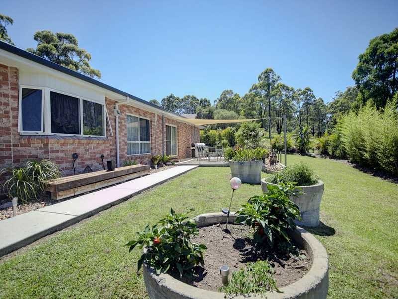 31 Woodlands Drive, Hallidays Point NSW 2430