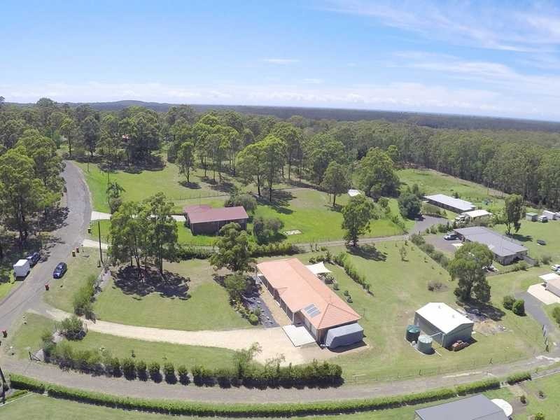 31 Woodlands Drive, Hallidays Point NSW 2430