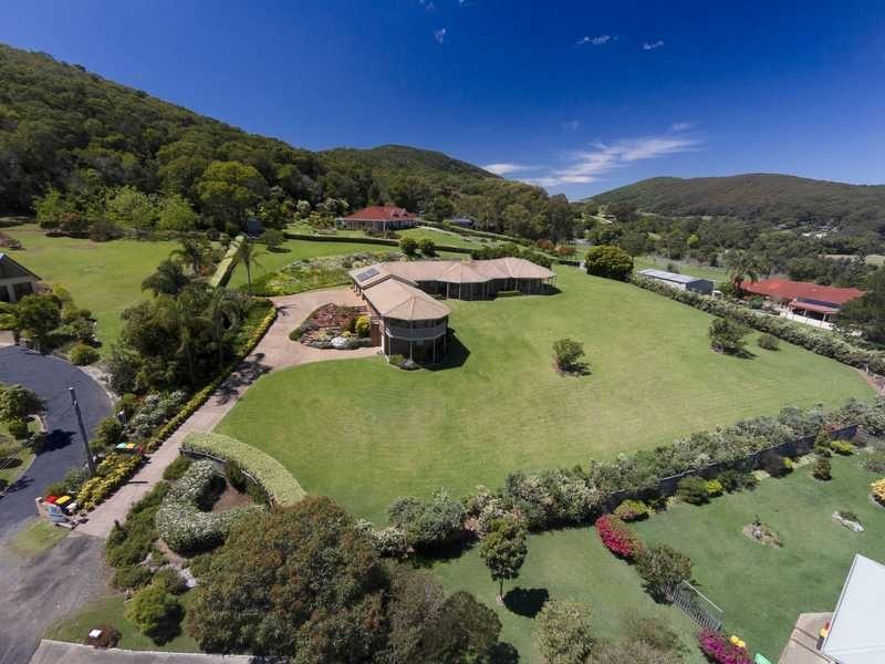 6 Roseville Close, Forster NSW 2428