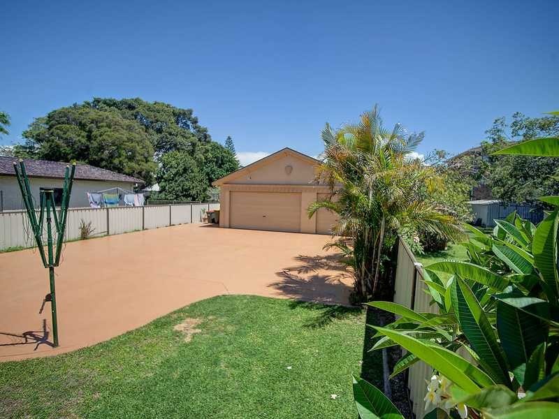 49 Point Road, Tuncurry NSW 2428