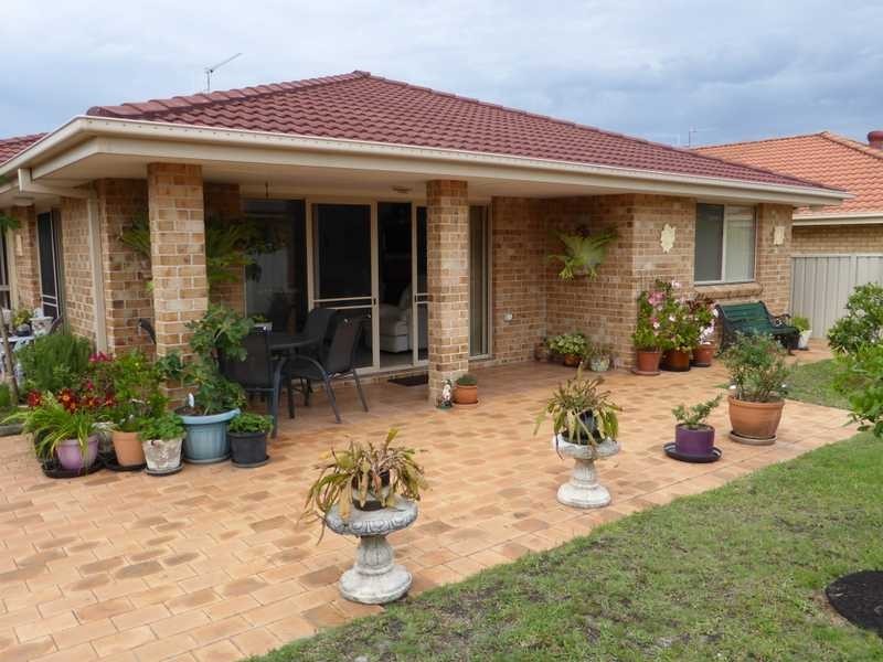 7 Hakea Place, Tuncurry NSW 2428