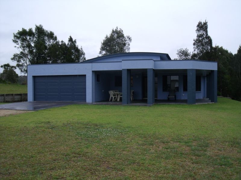 70 Anniversary Parade, Hallidays Point NSW 2430