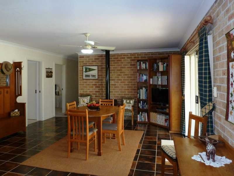 24 Tulloch Road, Tuncurry NSW 2428