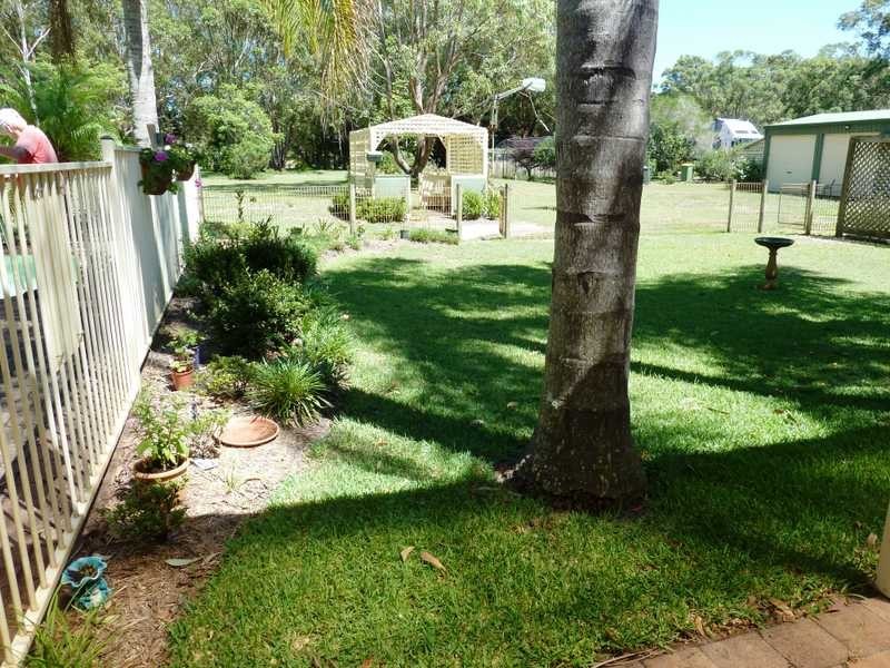 24 Tulloch Road, Tuncurry NSW 2428