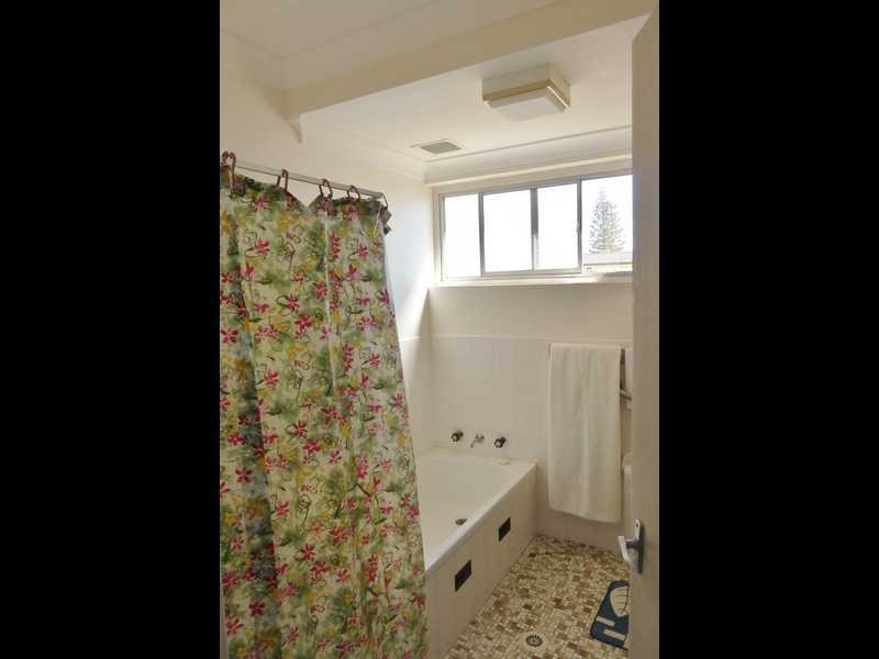 4/41 Wharf Street ‘Breakwaters’, Tuncurry NSW 2428