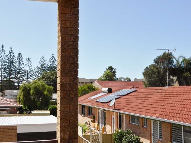 4/41 Wharf Street ‘Breakwaters’, Tuncurry NSW 2428