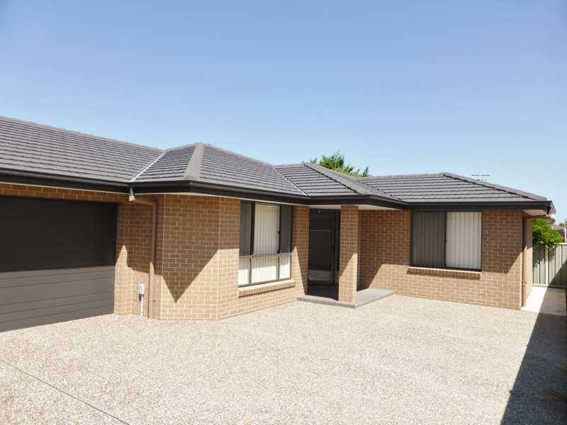 2/32 Amanda Crescent, Forster NSW 2428